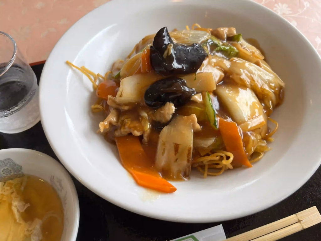 はまとんべつ温泉ウイング内のレストランのあんかけ焼きそば